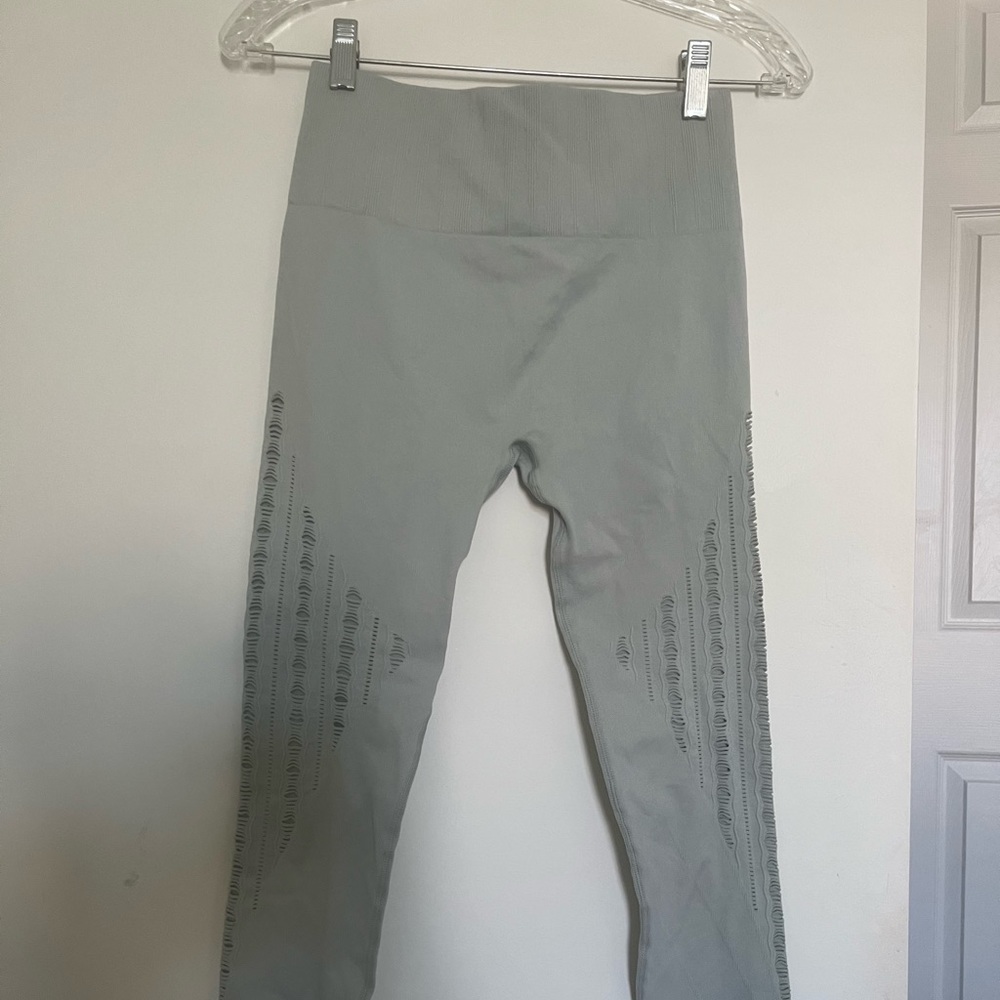 Savvi Mantra leggings, size M/L.
